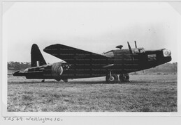 T2569 Vickers Wellington I