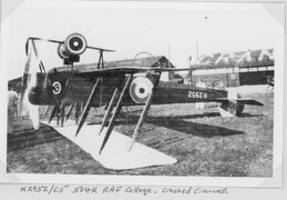H2952 Avro 504K