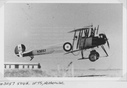 H3057 Avro 504K