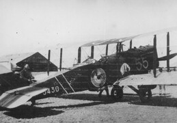 H3430 de Havilland DH9A